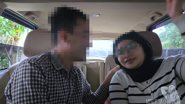Minokiiko: Hijab College Girl Have Fun with Sugar Daddy in the...