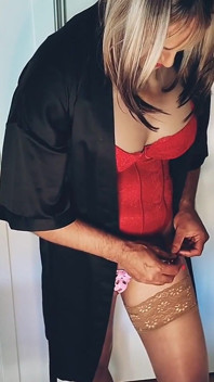 İç çamaşırı grwm. korse takmak.
