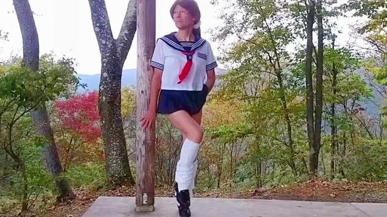 Pai-chan: Девка на вершине холма после урока