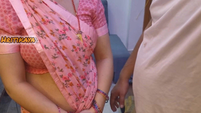 Hritikabby: Geheime sex mit dem zimmermädchen