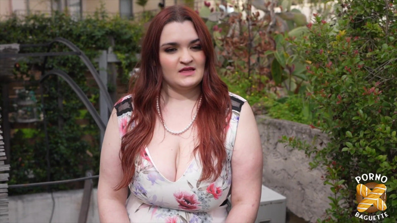 Porno Baguette: Amandine, leuk meisje, wil geneukt worden door twee pikken