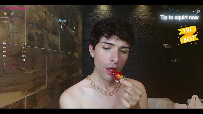 Diego_latinboy: Glutton Eating While Having Sex and Masturbating Naked on Camera