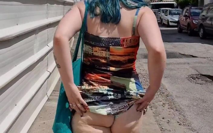 Khalamite: Bugün Vulky ile bir parkta video çekmeye gittik, haftanın sonunda beslememe...