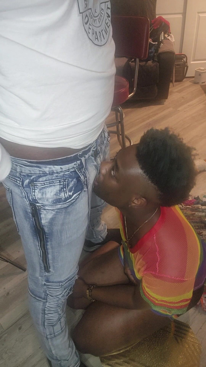 Wondahead21: Pelo orgulho gay, foda na garganta da bicha! Supahead21