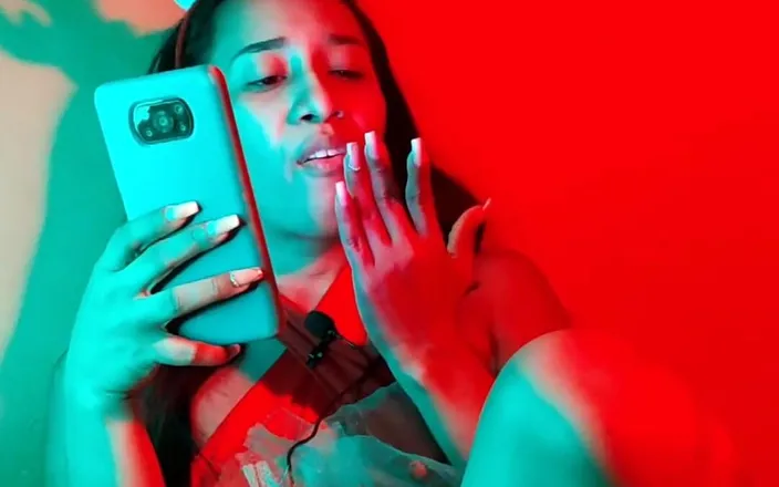 Leyne Rodriguez: You will like this story as I rub and finger...