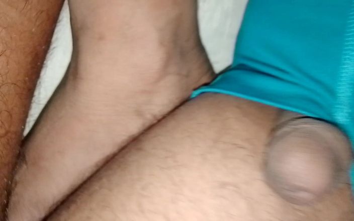 Dur kahi peya: Showing off My Cute Penis