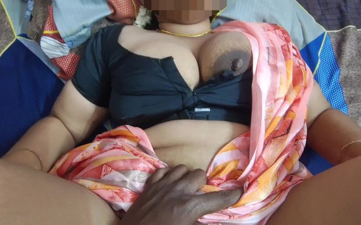 Black &amp; white desicat: Bengálská velká prsa hospodyňka Višakaa v Sárí tvrdě šuká