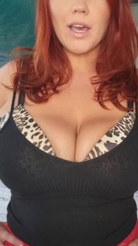 Is the Way That Stepmommy Dresses Giving You a Boner? Full Video on Mv Crush
