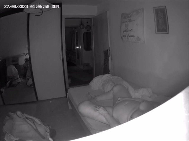 Granny Jerks Her Pussy Again Late at Night (Hot granny Heisseoma) Granny Jerks Her Pussy Again Late at Night (Hot granny Heisseoma)
