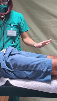 Dokter! Maak Mijn Ballen Leeg Alsjeblieft!