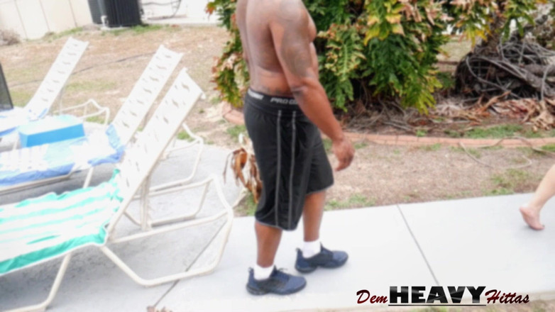 Dem heavy hittas: 3 Sexy Babes Gets Crush'd - Reverse Gangbang