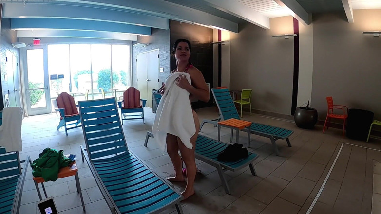 Sammi Starfish: Przygoda przy basenie w hotelu