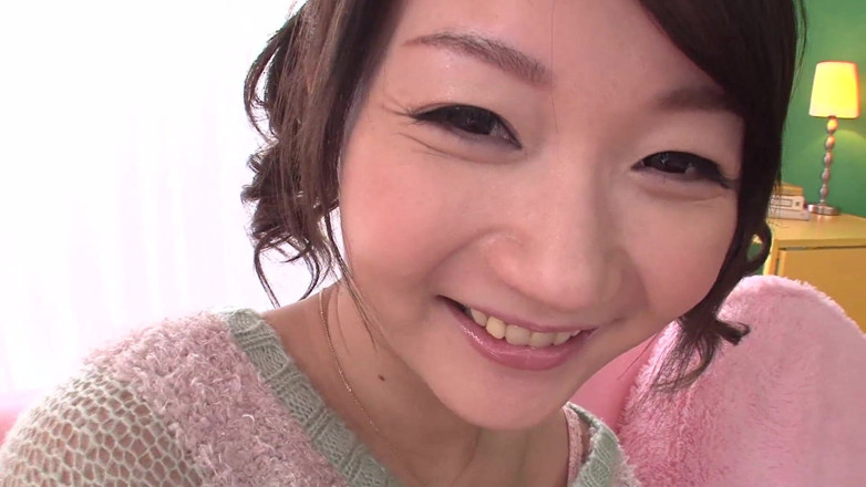 Japanese Cheats: Asian Babe Rides Hard with Natural Bush and Deep Wet...