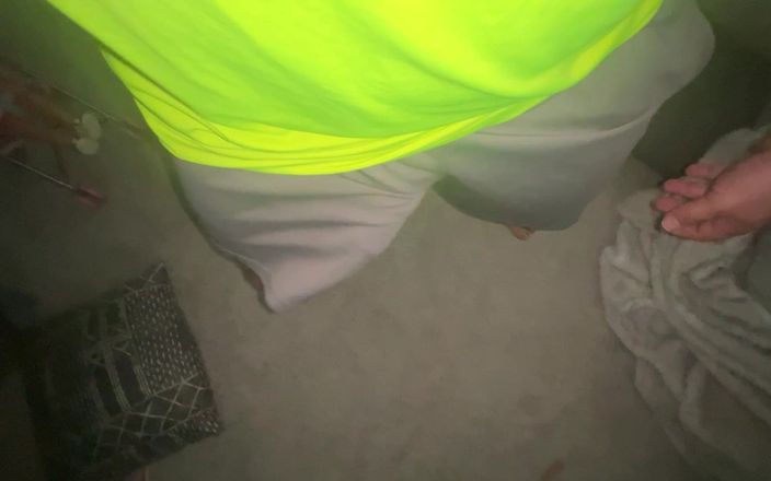 Dick Pants: Серые шорты, яркая рубашка