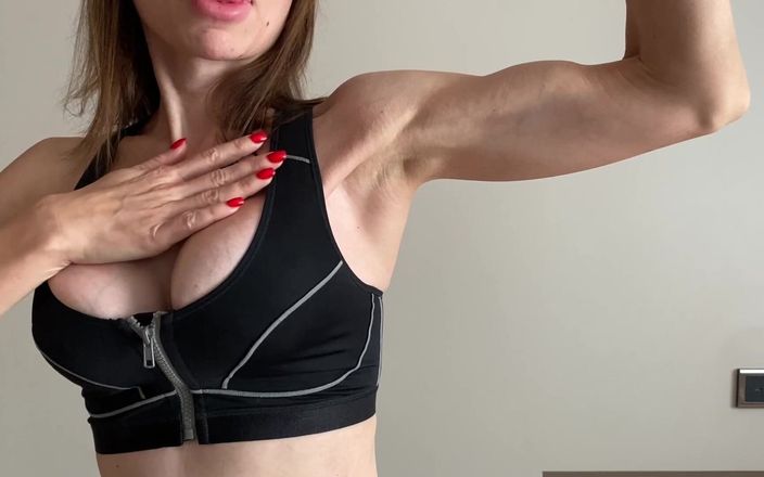 Mistress Mary: Wet Armpits&amp;strong Biceps of Ur Mistress