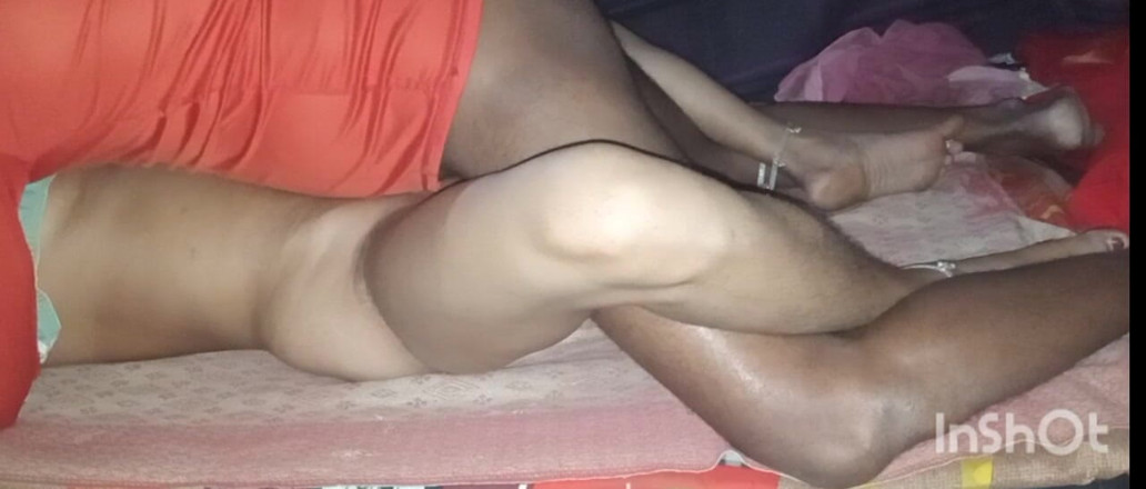 Yourindiancuople84: Hintli karı koca yatakta porno videosu