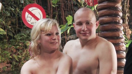 German amateur - 100% German hardcore videos: คู่รักวัยรุ่นน่ารักเล่นเกมในสระว่ายน้ำ
