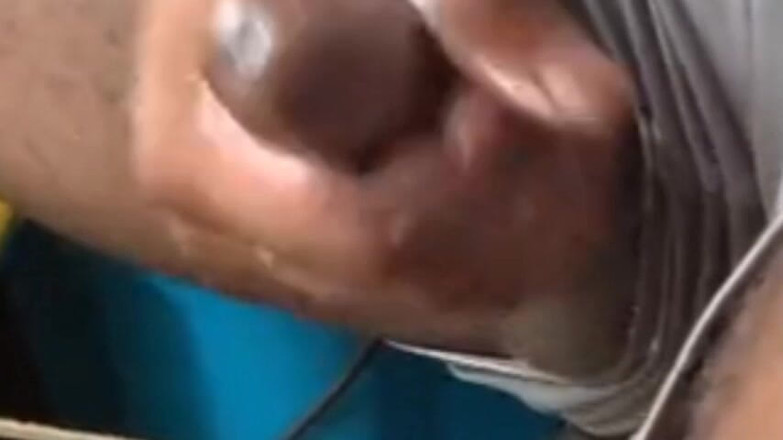 Cum Jacking: Коли згадала про її пизду