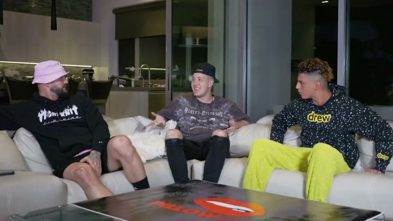 Pillow Talk: S*x orgias com Andreas Eskander