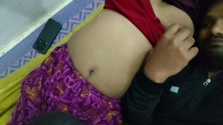 Premi pooja: Hermanastra chupa tetas de hombre caliente xxx videos