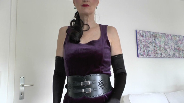 Lady Victoria Valente: 宽紧腰带 第83部分Victoria Valente女士