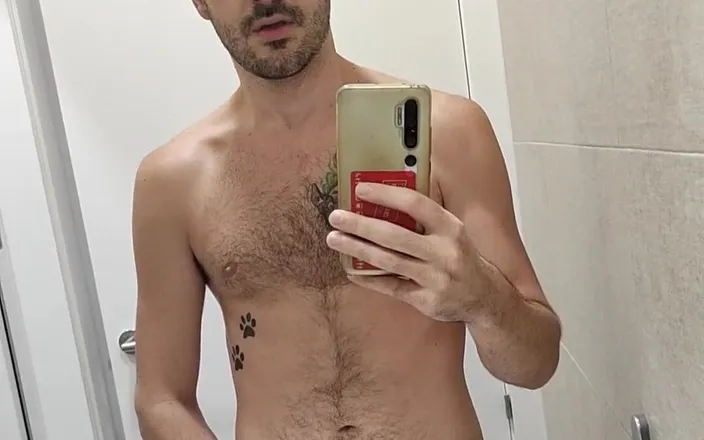 Xisco: Jerking off in my job