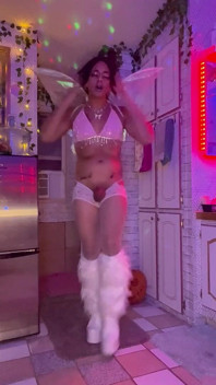 Poison Strip Tease Dance