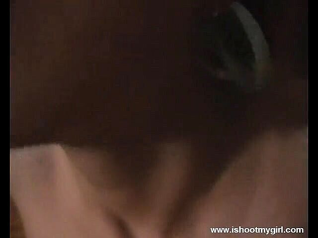 Young Libertines: Bourgeon d'amour à la raie de sperme