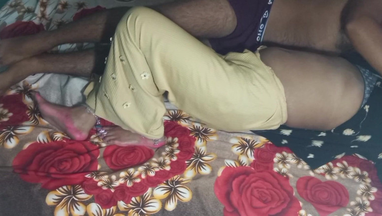 Manjushukla: Gadis hot india paling hot lagi mesra-mesraan