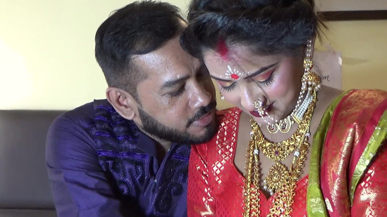 Anjalisingh_sexy: Indyjska młoda 18-letnia żona poślubna noc po raz pierwszy seks