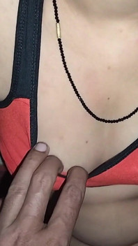 Indisches paar wird geil, porno zusammen zu gucken und harten sex in Hindi-Audio