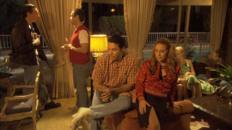 Hot Girlz: Seductive slut fucks in the restaurant with big cock guy