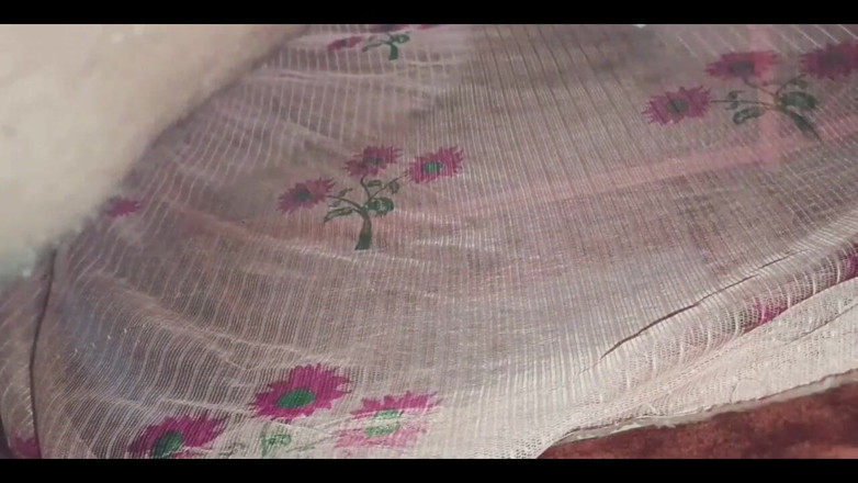 Your nisha bhabhi: Nikdo doma nebyl, pak moje žena ukázala svou kundičku a hodně šukala