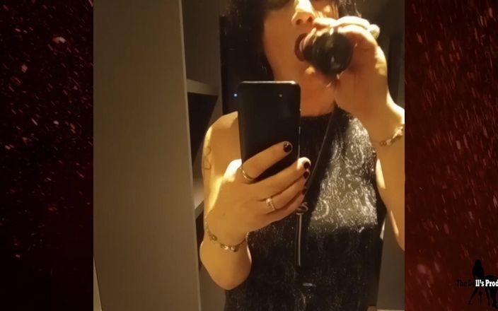 Emily Rossi: मिलान में एक डार्क मोटन में