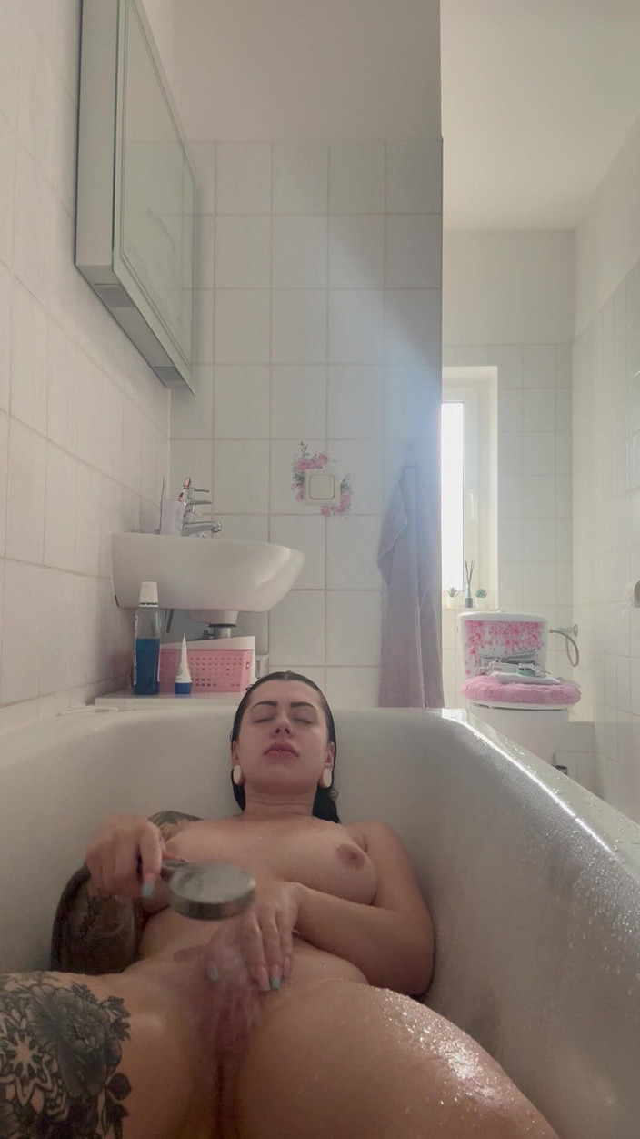 Princess1312: 모든 질문에 대답하게 되어 기쁩니다.