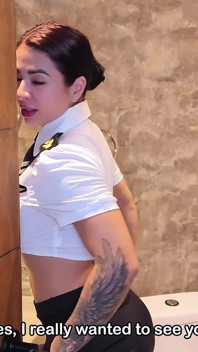Porno hostess žádá o velký penis, aby byl vložen do zadku - Silvana Lee