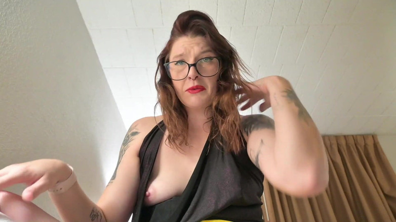 Missellie8: Truck Stop Gape Farts
