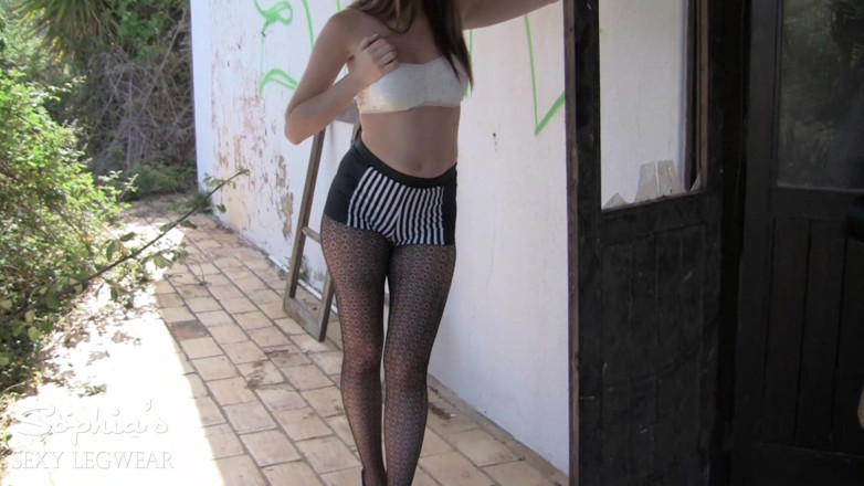 SophiaSmithUK: กางเกงรัดตูดและยั่วกับ Sophia (ไม่มีเสียงแต่มีเพลง)