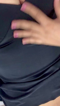 18 let nejžhavější indická studentka s dokonalým tělem a velkými kulatými prsy Sexy šaty romantika sólo teen model strip klipy