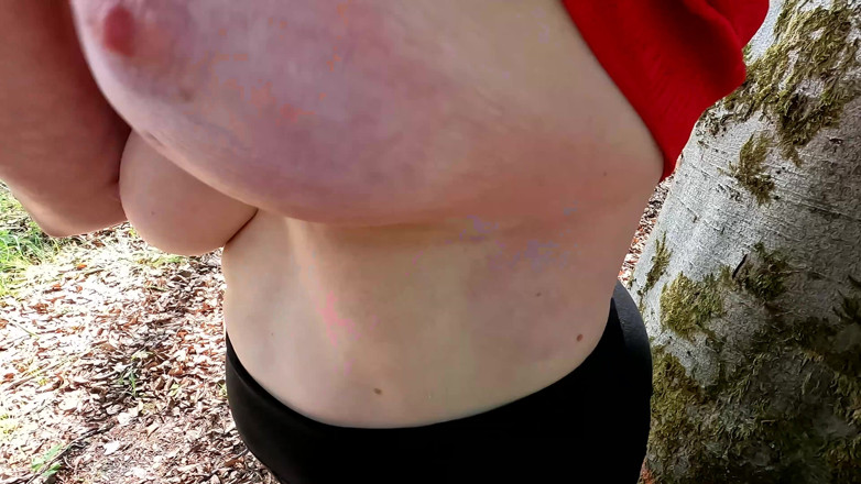 Bouncy Tits Action: Trénink světového rekordu v titslappingu č. 1 - část 3