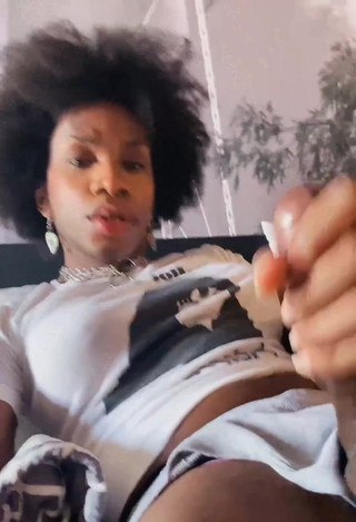 AJ180: Aj180 Tahá za toho velkého šťavnatého ptáka