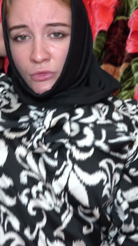Raw Amateur Sex with My Hijabi Stepsister