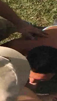 Ošukaná 2 armádou venku