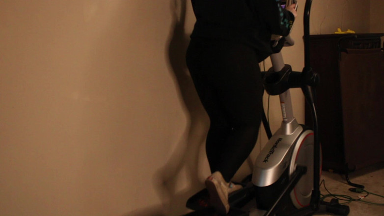 Mushroombitchx: Eliptický anální kolík