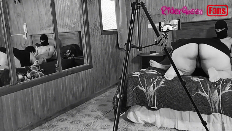 Riderqueen: RiderQueenはJust for You、動画はファン向けです。