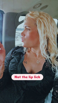 Hot Tranny Smoking Fetish