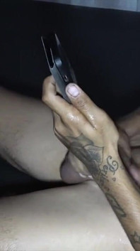 4639 pornohvězda Enzo Rimenez zneužitá raw od Xxl arabský hetero boy