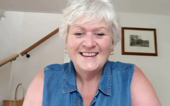 Uk Joolz: Talking session with Joolz 73
