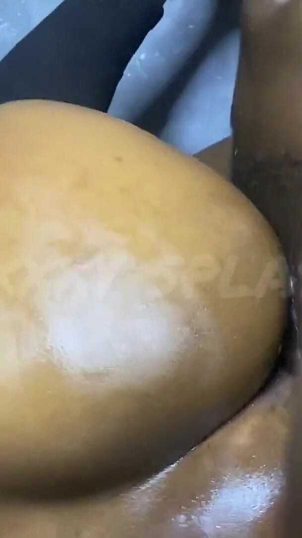 Sexxxy splash official: Nutí ho nabídnout, že nemůže odmítnout