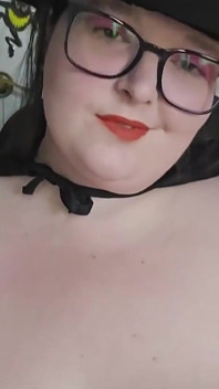 Disfraz de bruja con aceite de tetas
